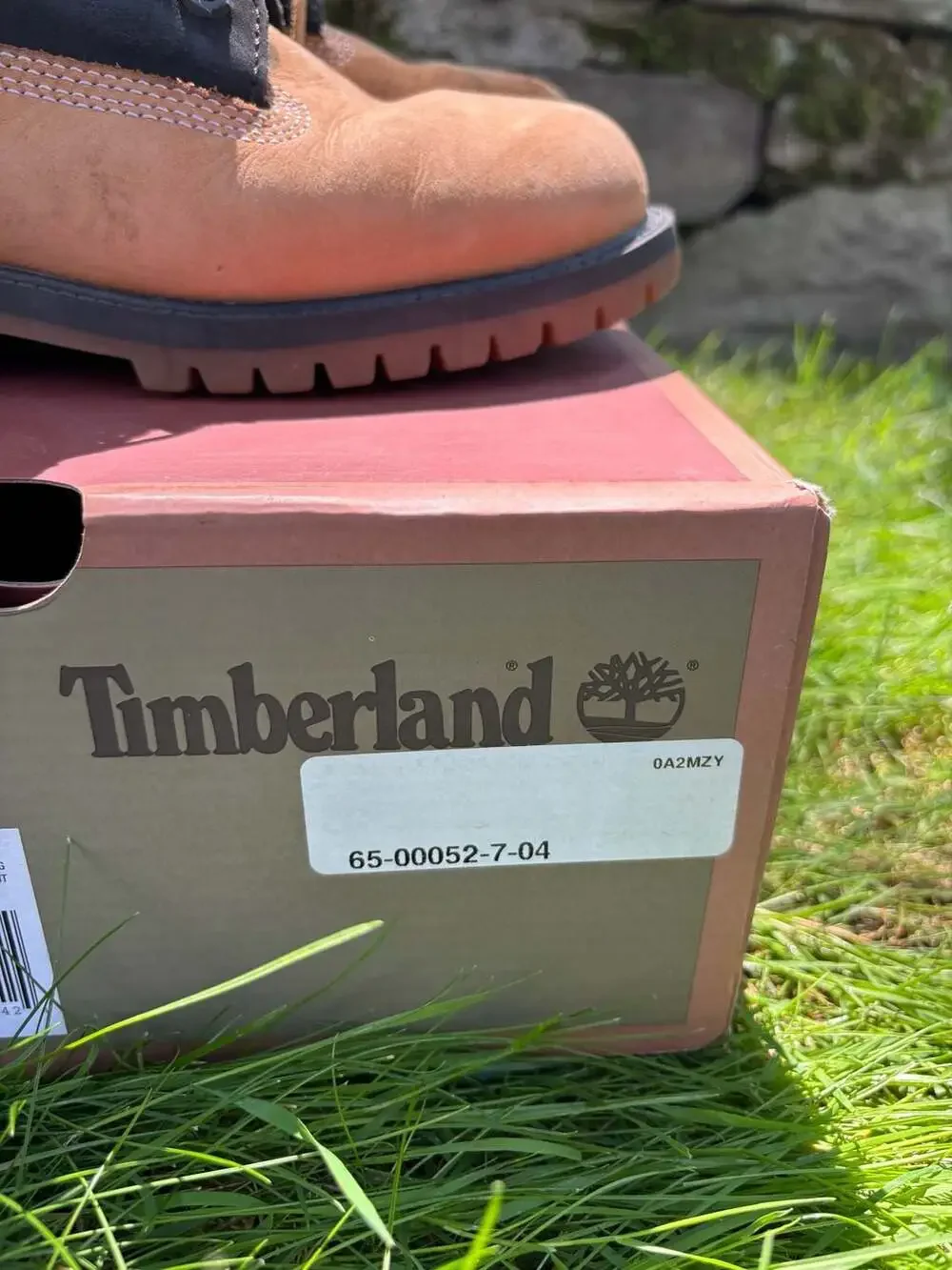 Timberland 6-Inch Premium Fleece Lined Waterproof Boots Wheat Black Size 3.5